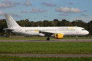 Vueling Airbus A320-216 (EC-KDX) at  Hamburg - Fuhlsbuettel (Helmut Schmidt), Germany