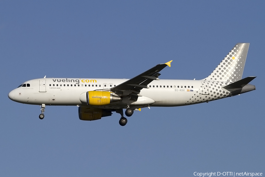 Vueling Airbus A320-216 (EC-KDX) | Photo 400719