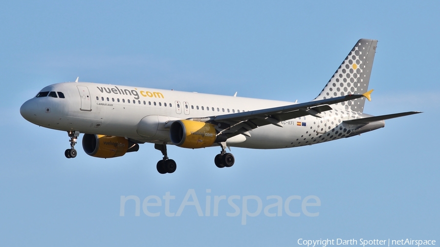 Vueling Airbus A320-216 (EC-KFI) | Photo 220437