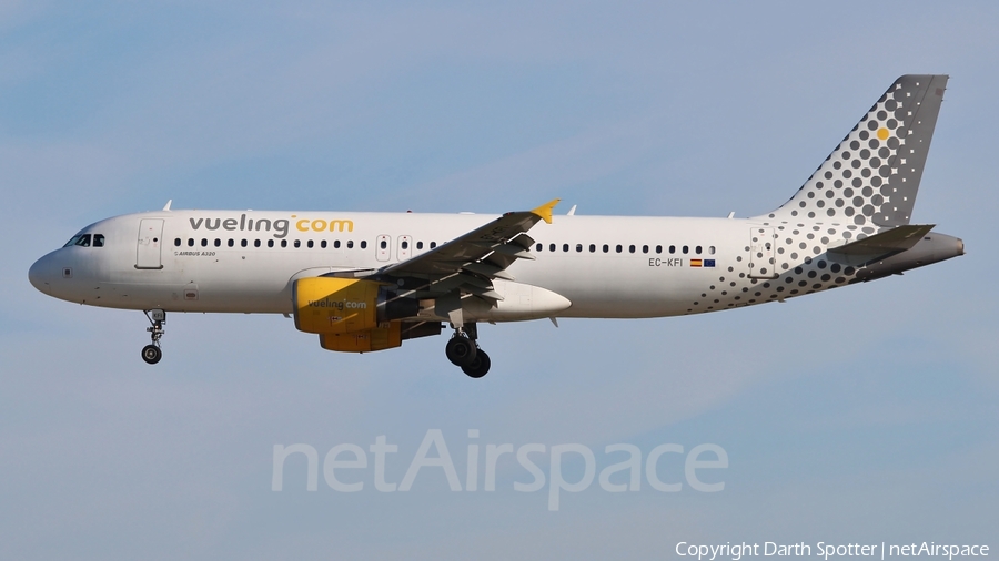 Vueling Airbus A320-216 (EC-KFI) | Photo 220438