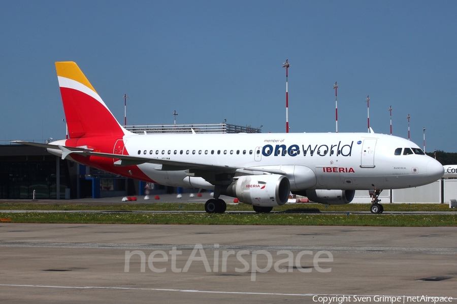 Iberia Airbus A319-111 (EC-KHM) | Photo 458867