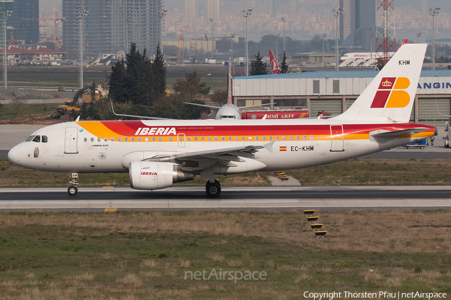 Iberia Airbus A319-111 (EC-KHM) | Photo 73364