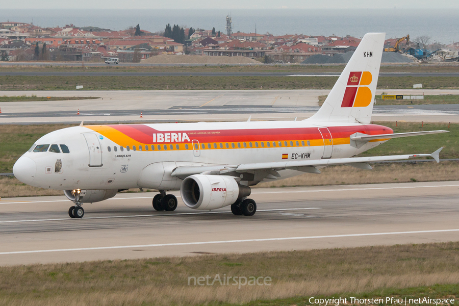 Iberia Airbus A319-111 (EC-KHM) | Photo 83655