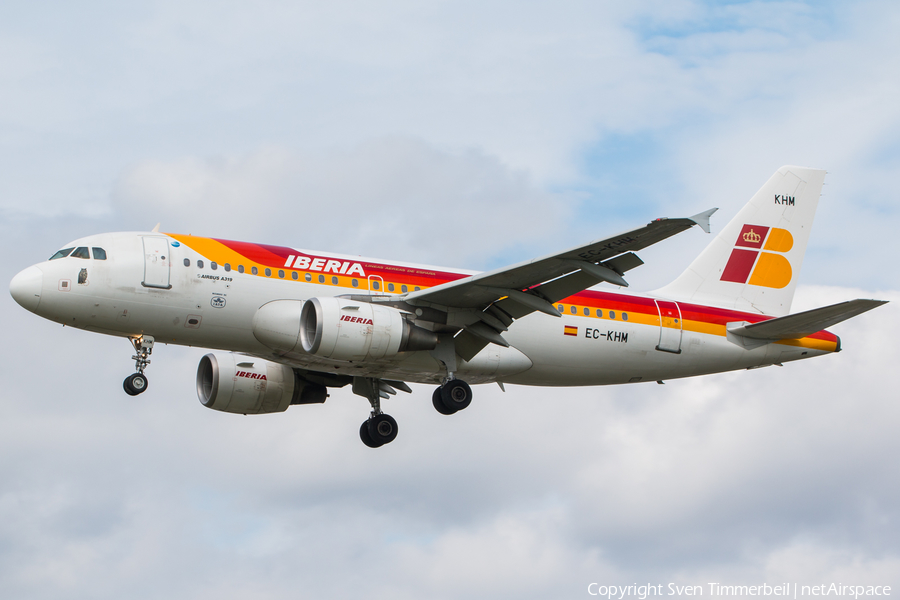 Iberia Airbus A319-111 (EC-KHM) | Photo 228160