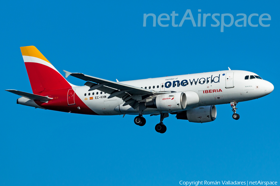 Iberia Airbus A319-111 (EC-KHM) | Photo 608423