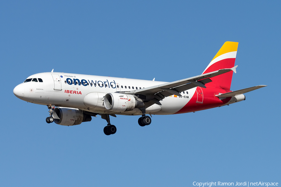 Iberia Airbus A319-111 (EC-KHM) | Photo 570057