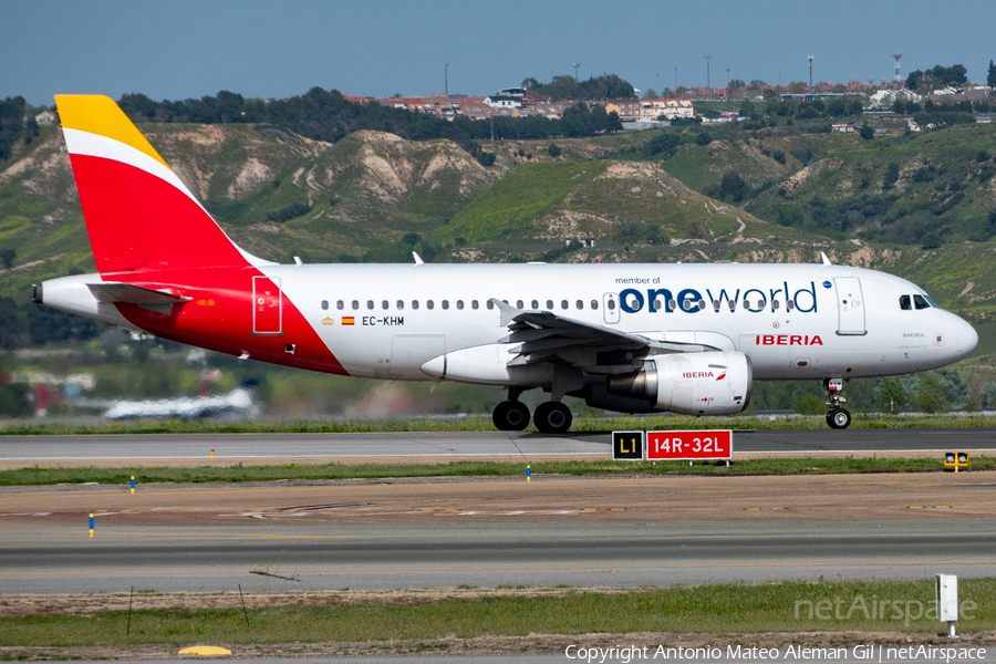 Iberia Airbus A319-111 (EC-KHM) | Photo 629069