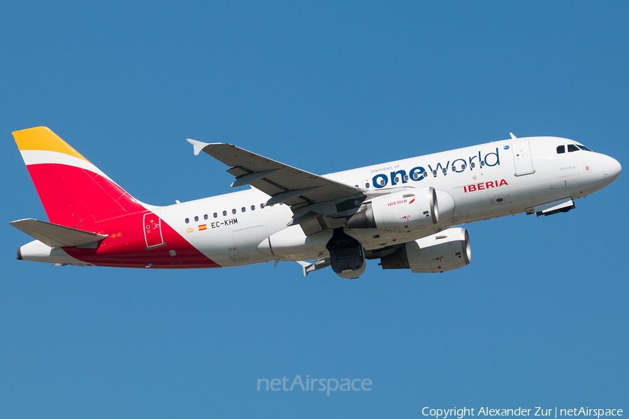 Iberia Airbus A319-111 (EC-KHM) | Photo 641867