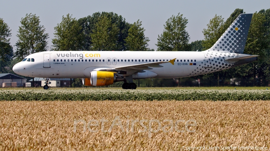 Vueling Airbus A320-216 (EC-KHN) | Photo 236391