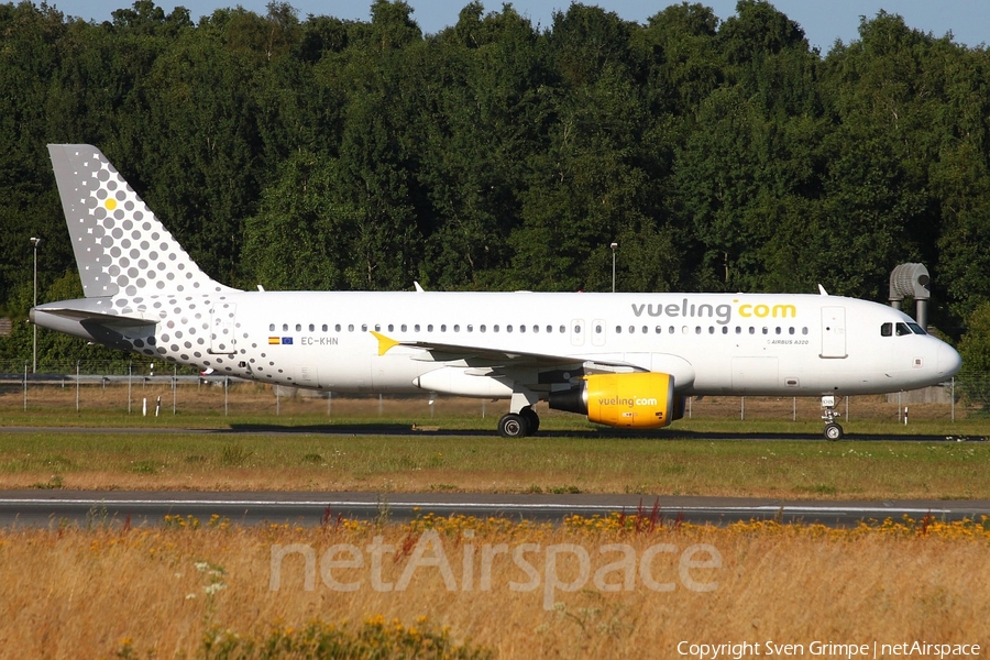 Vueling Airbus A320-216 (EC-KHN) | Photo 29587