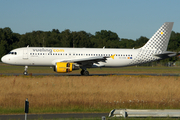 Vueling Airbus A320-216 (EC-KHN) at  Hamburg - Fuhlsbuettel (Helmut Schmidt), Germany