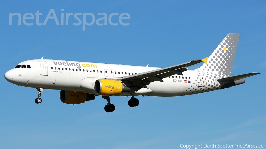 Vueling Airbus A320-216 (EC-KJD) | Photo 143249