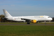 Vueling Airbus A320-216 (EC-KJD) at  Hamburg - Fuhlsbuettel (Helmut Schmidt), Germany