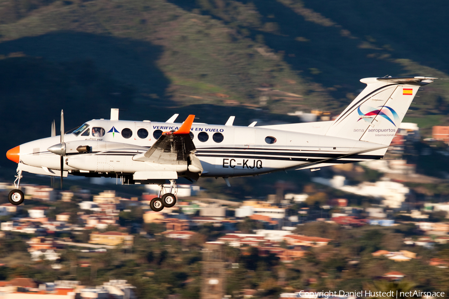 AENA Beech King Air 350 (EC-KJQ) | Photo 648062