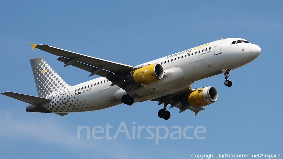 Vueling Airbus A320-214 (EC-KKT) | Photo 212058