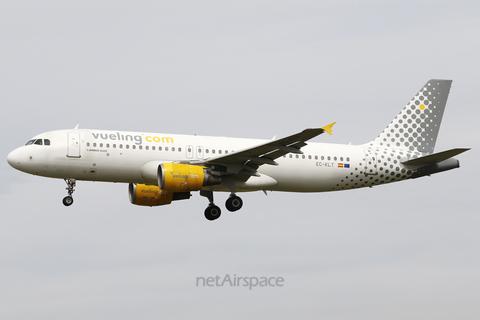 Vueling Airbus A320-216 (EC-KLT) at  Barcelona - El Prat, Spain