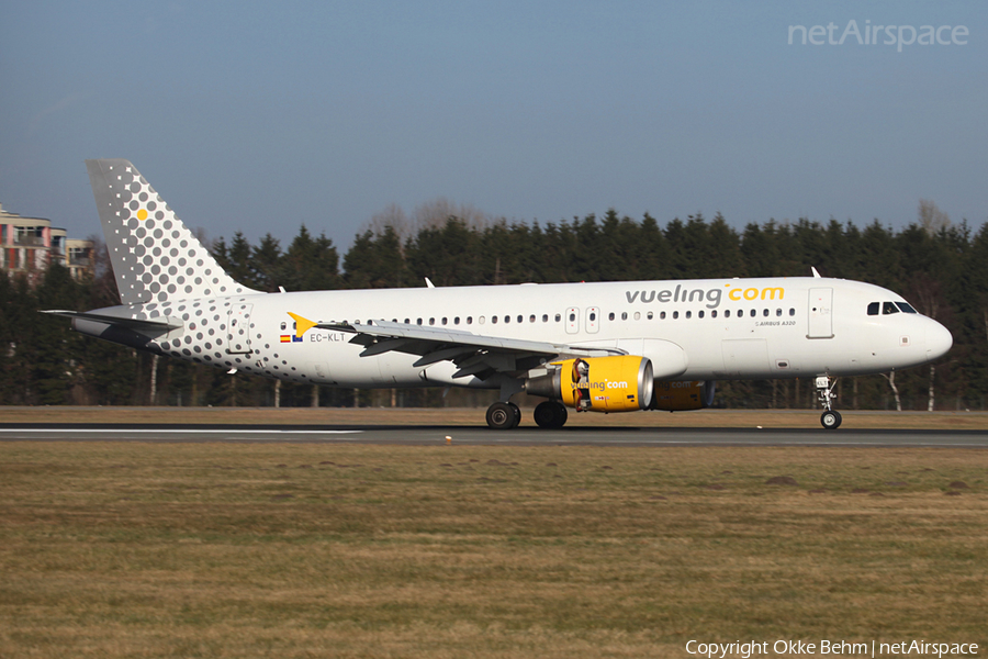 Vueling Airbus A320-216 (EC-KLT) | Photo 42452