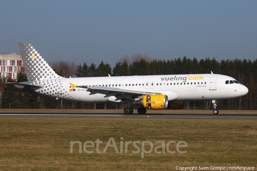 Vueling Airbus A320-216 (EC-KLT) | Photo 42533