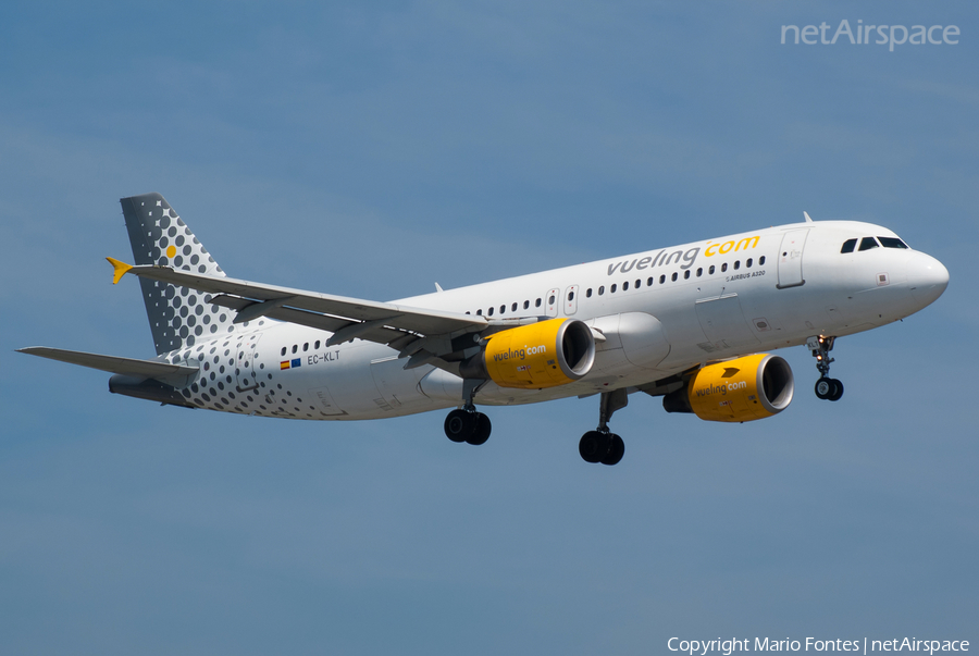 Vueling Airbus A320-216 (EC-KLT) | Photo 56934