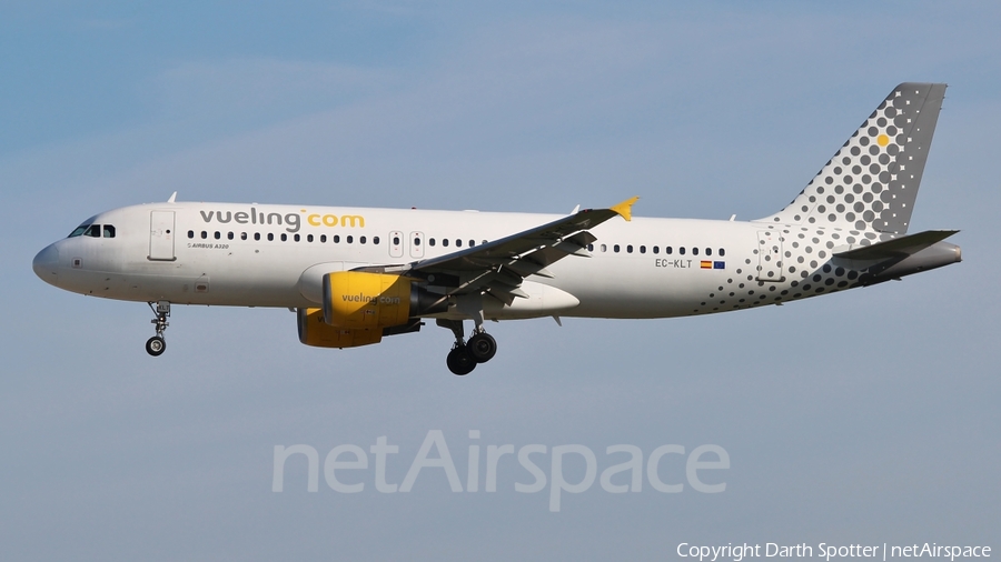Vueling Airbus A320-216 (EC-KLT) | Photo 220440