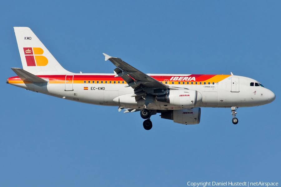 Iberia Airbus A319-111 (EC-KMD) | Photo 635948