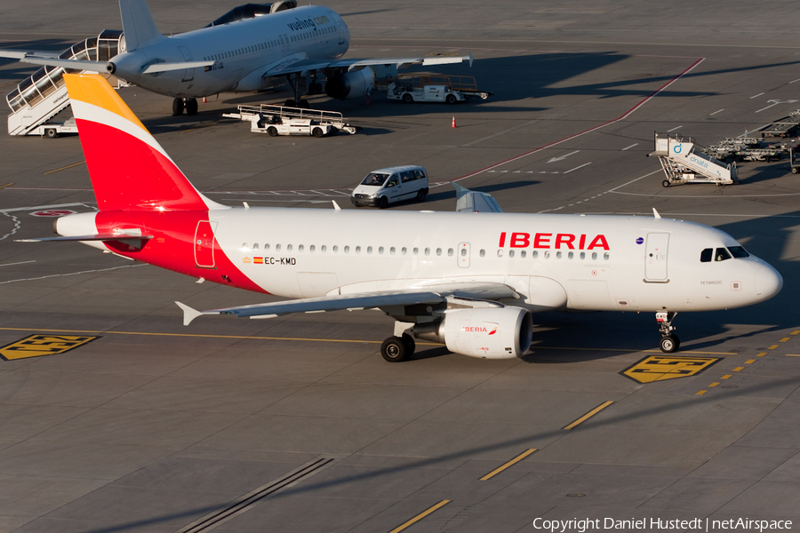 Iberia Airbus A319-111 (EC-KMD) | Photo 421366