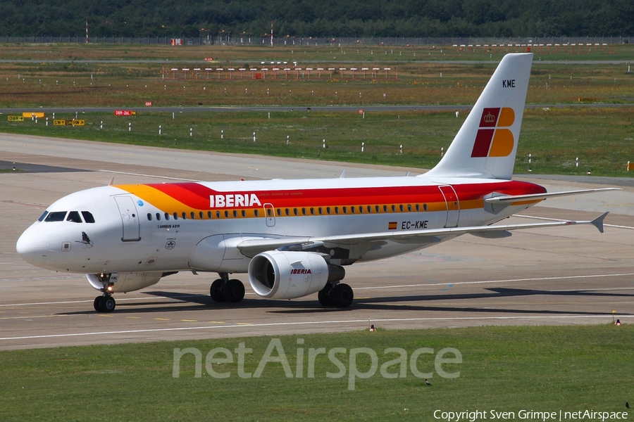 Iberia Airbus A319-111 (EC-KME) | Photo 32743
