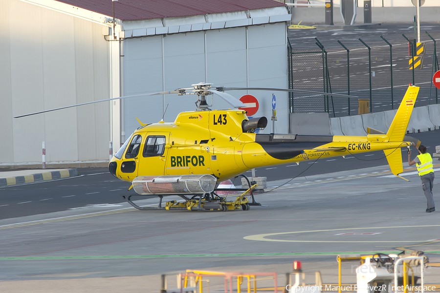 Spanish Government Eurocopter AS350B3 Ecureuil (EC-KNG) | Photo 391758