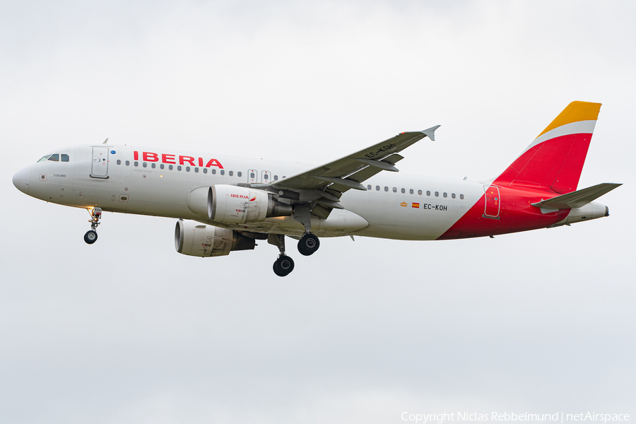 Iberia Airbus A320-214 (EC-KOH) | Photo 371990