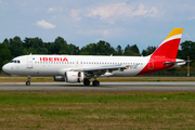 Iberia Airbus A320-214 (EC-KOH) at  Hamburg - Fuhlsbuettel (Helmut Schmidt), Germany