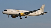 Vueling Airbus A320-214 (EC-KRH) at  Barcelona - El Prat, Spain