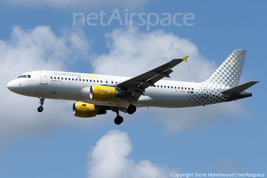 Vueling Airbus A320-214 (EC-KRH) | Photo 583557