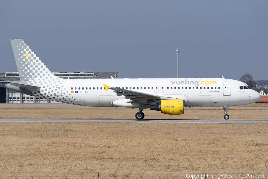 Vueling Airbus A320-214 (EC-KRH) | Photo 565438