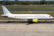 Vueling Airbus A320-214 (EC-KRH) at  Berlin - Tegel, Germany