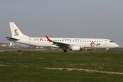 Air Europa Embraer ERJ-195LR (ERJ-190-200LR) (EC-KRJ) at  London - Gatwick, United Kingdom