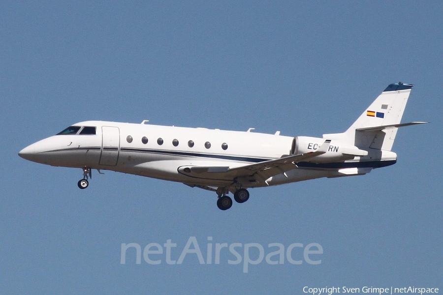 Executive Airlines Gulfstream G200 (EC-KRN) | Photo 248115