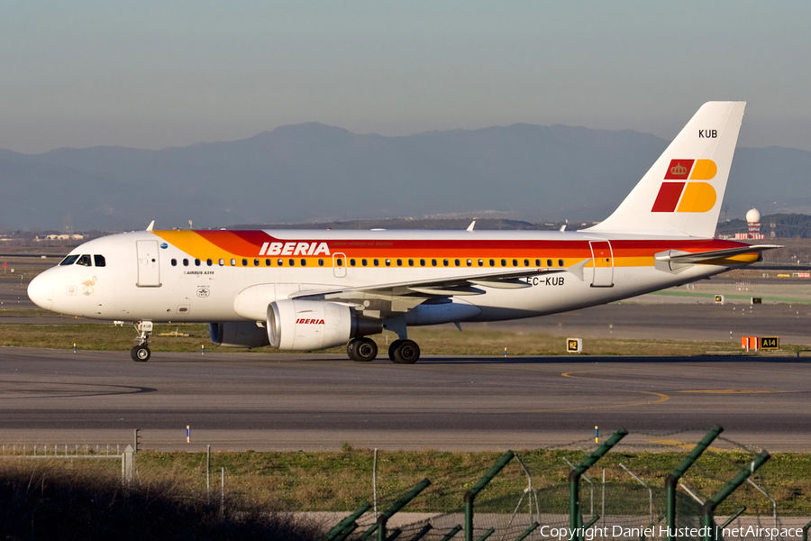 Iberia Airbus A319-111 (EC-KUB) | Photo 542013