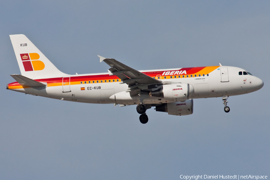 Iberia Airbus A319-111 (EC-KUB) | Photo 635899