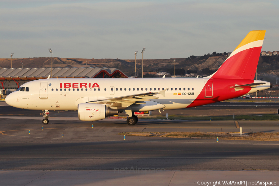 Iberia Airbus A319-111 (EC-KUB) | Photo 669449