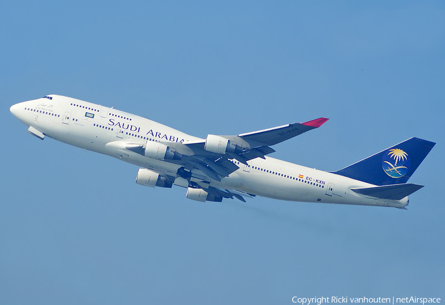 Saudi Arabian Airlines (Wamos Air) Boeing 747-4H6 (EC-KXN) | Photo 368057