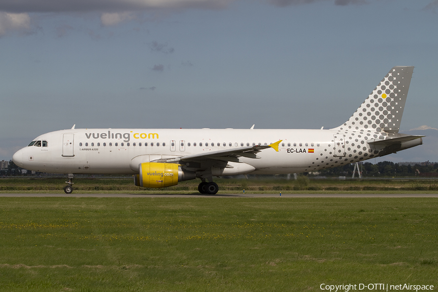 Vueling Airbus A320-214 (EC-LAA) | Photo 313244