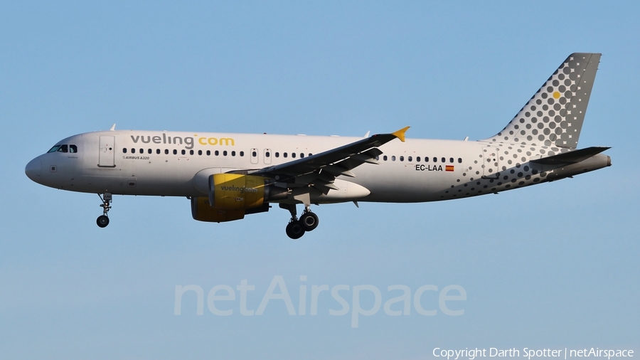Vueling Airbus A320-214 (EC-LAA) | Photo 220443