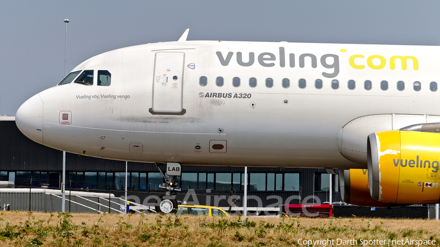 Vueling Airbus A320-214 (EC-LAB) | Photo 283227