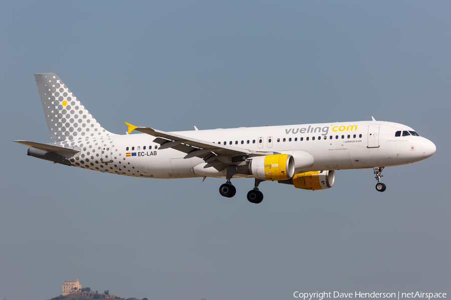 Vueling Airbus A320-214 (EC-LAB) | Photo 157851