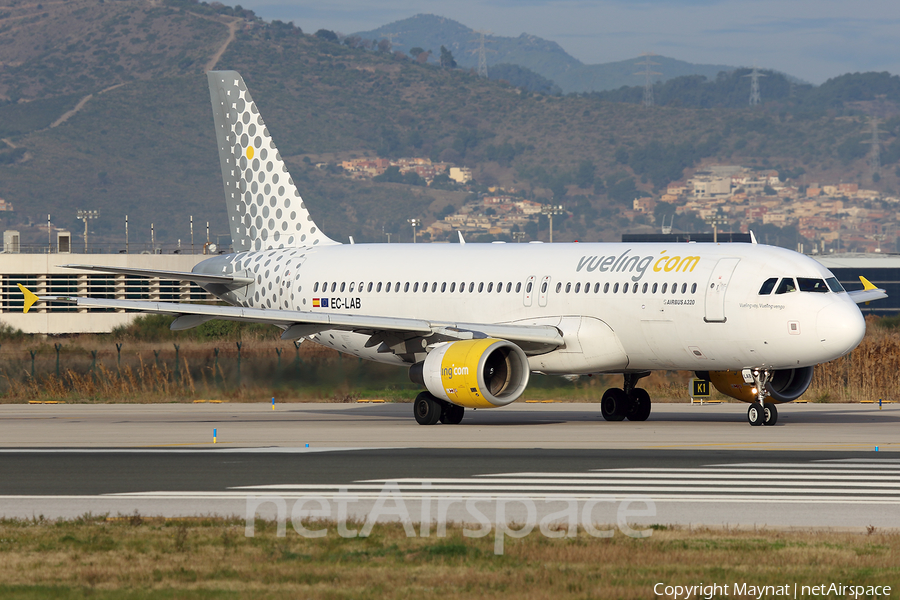 Vueling Airbus A320-214 (EC-LAB) | Photo 309443