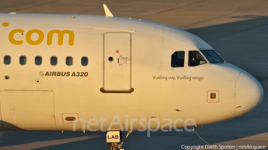 Vueling Airbus A320-214 (EC-LAB) | Photo 213987