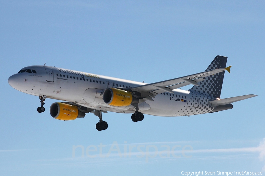 Vueling Airbus A320-214 (EC-LAB) | Photo 22929