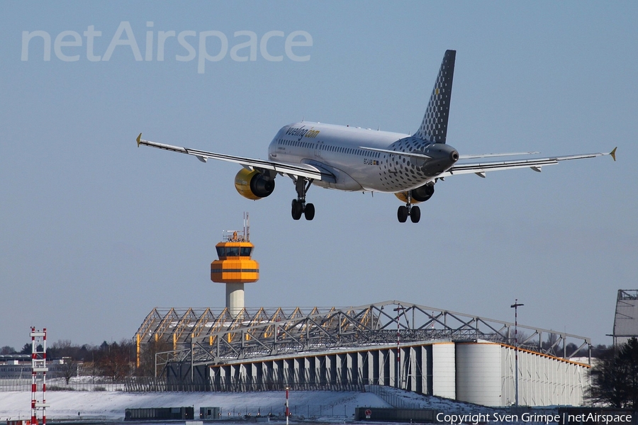Vueling Airbus A320-214 (EC-LAB) | Photo 23022
