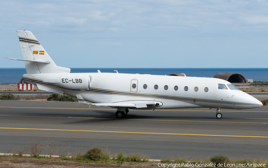 Executive Airlines Gulfstream G200 (EC-LBB) | Photo 339683
