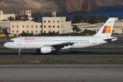 Iberia Express Airbus A320-214 (EC-LEA) at  Gran Canaria, Spain